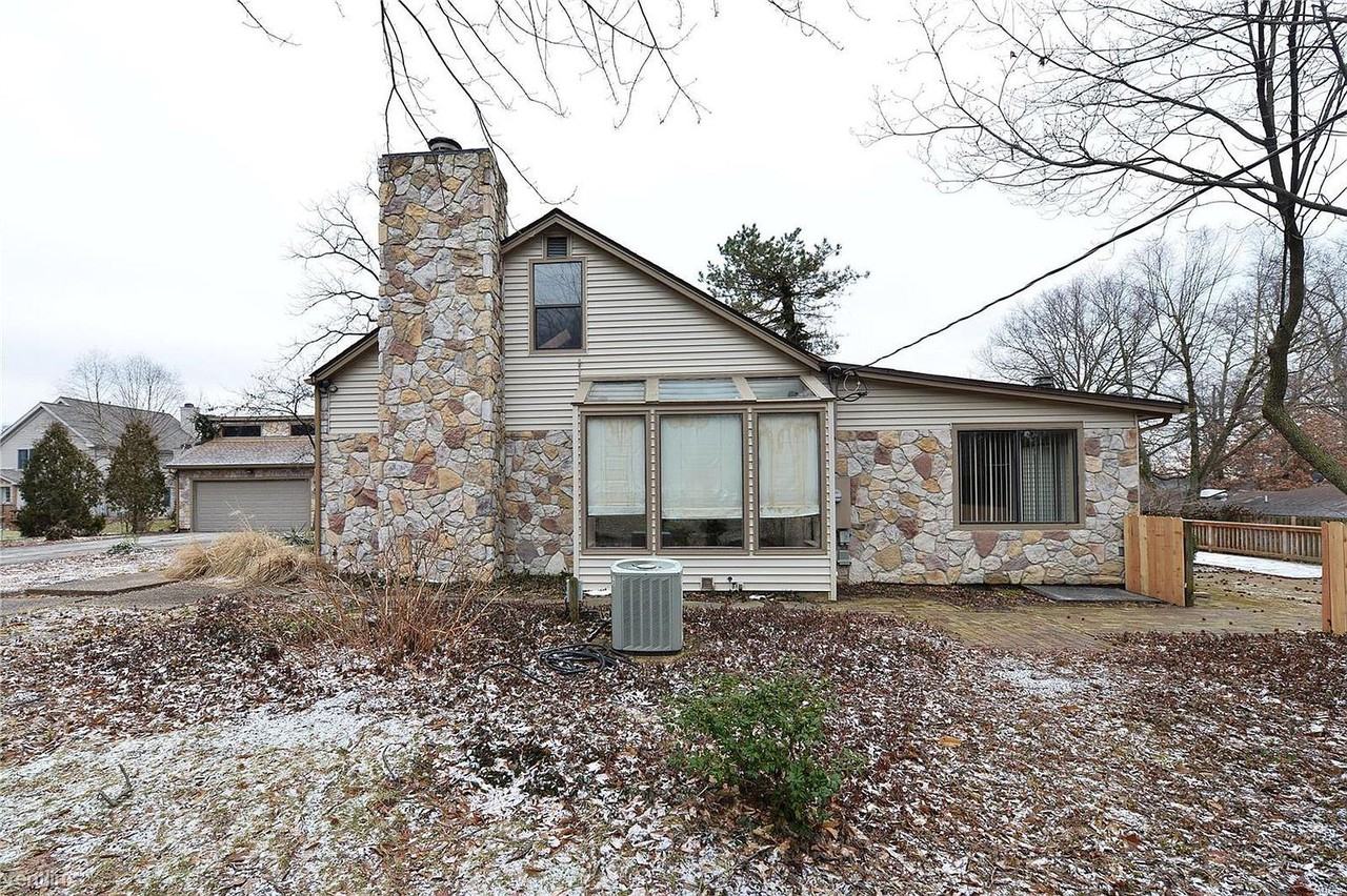 450 Dielman Rd - Photo 3 of 24