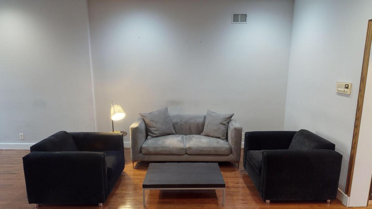 Polished Dupont Circle home with lovely deck - Photo 7 of 17