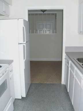 1306 Ashley Hall Rd - Photo 2 of 12