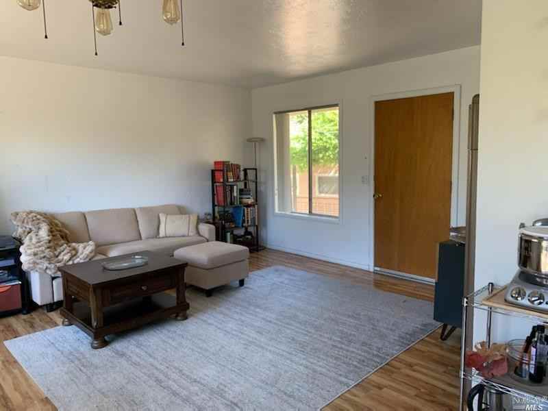 931 Champion Lane - Photo 2 of 15