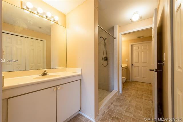 6420 NW 114th Ave - Photo 3 of 19