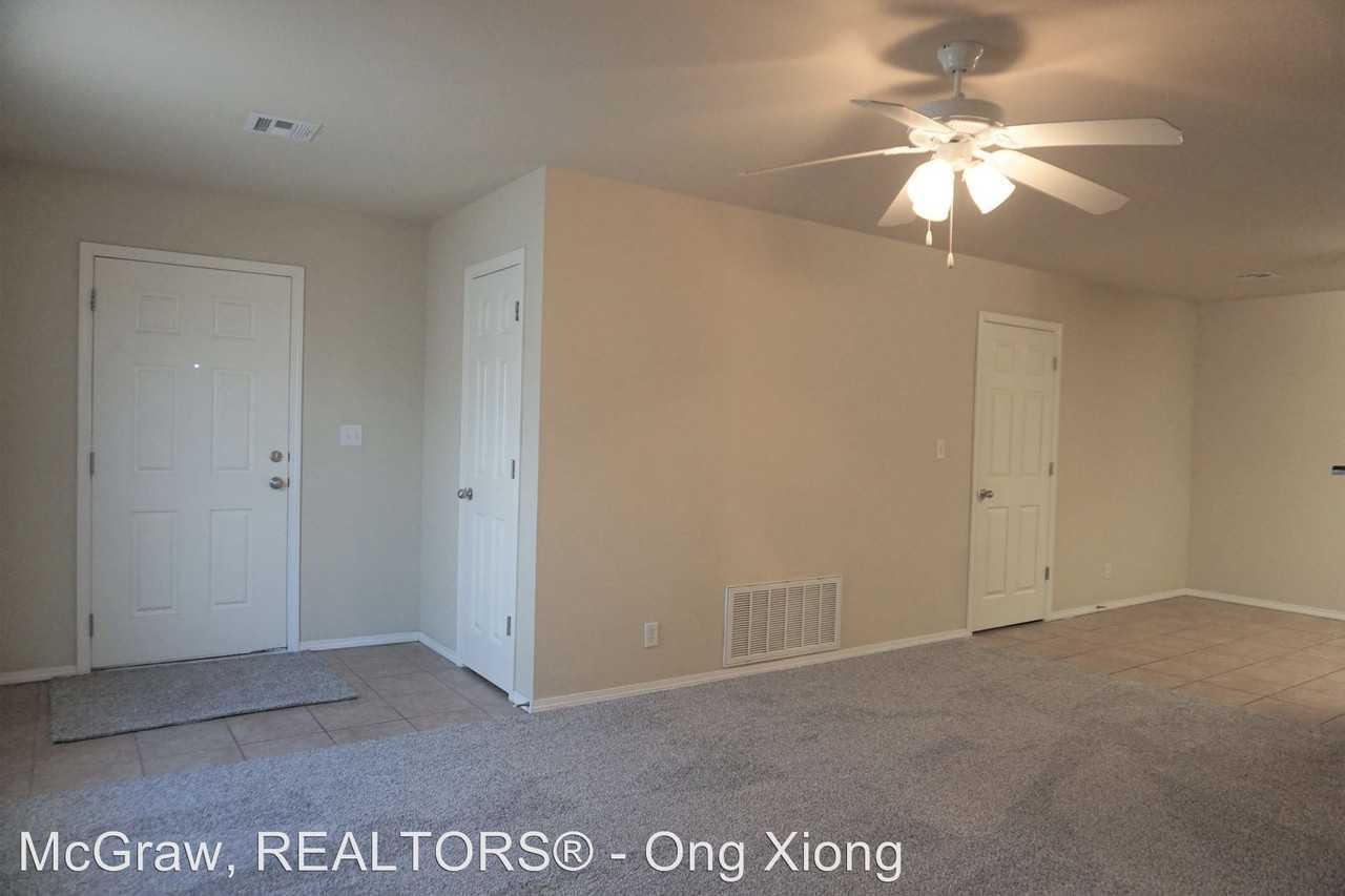 5710 - 5712 N. 34th St. - Photo 3 of 16