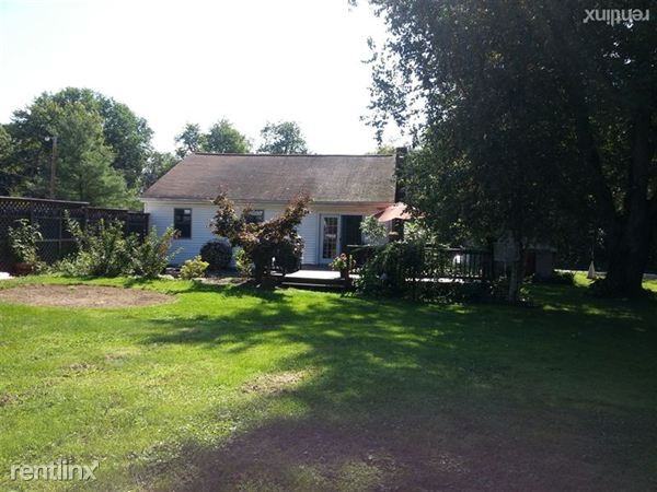 115 Cooper Rd - Photo 2 of 12