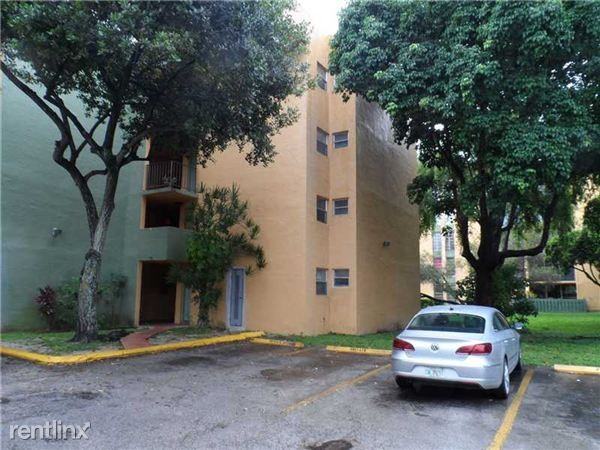 210 Fontainebleau Blvd - Photo 3 of 5