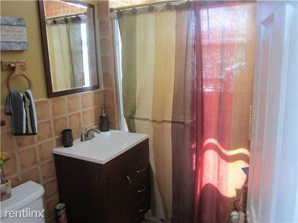 9248 Collins Ave - Photo 3 of 12