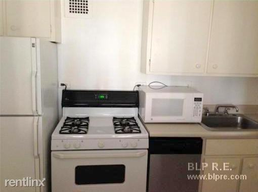 Blossom St and Hawthorne Place Apartments in West End, Boston, MA 02114