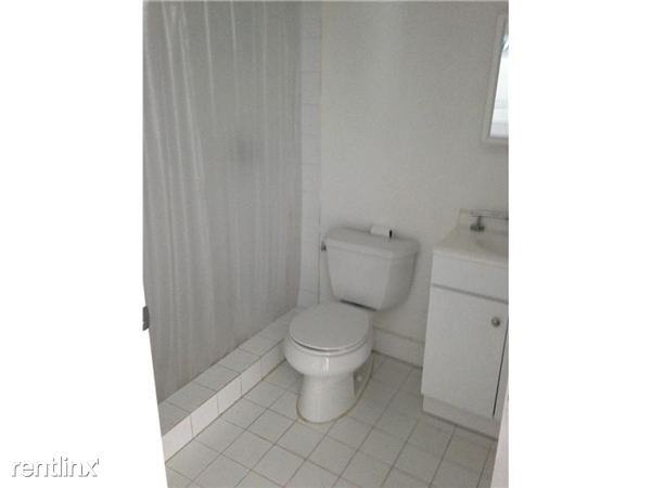 729 Meridian Ave - Photo 3 of 6