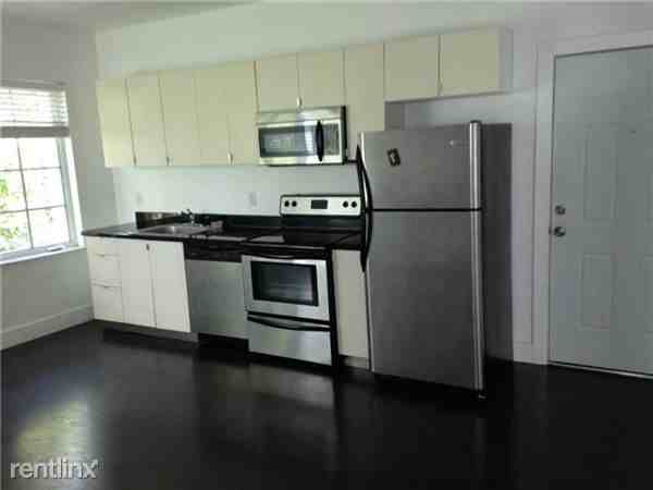 729 Meridian Ave - Photo 2 of 6