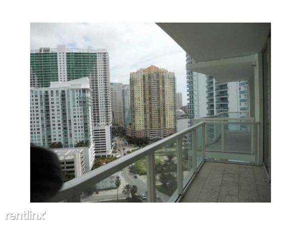 218 SE 14th St - Photo 2 of 5