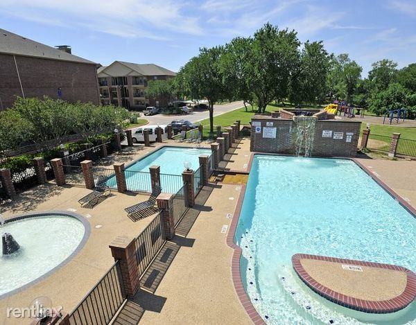 18065 Apple Rdg - Photo 2 of 8