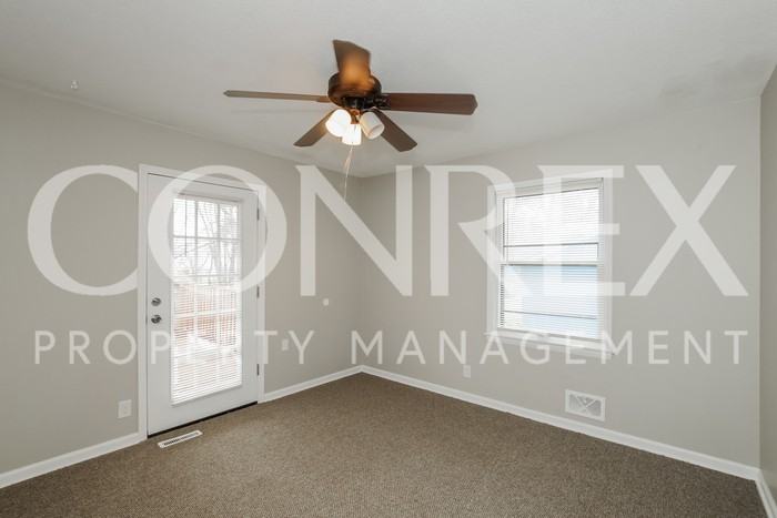 5238 Overton Avenue - Photo 3 of 8