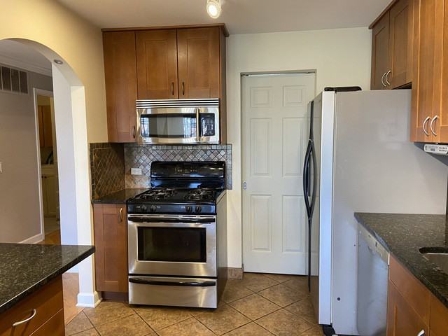 734 Plum Tree #C1 - Photo 3 of 10