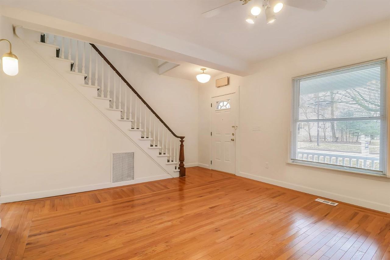 710 Miller Avenue - Photo 2 of 25