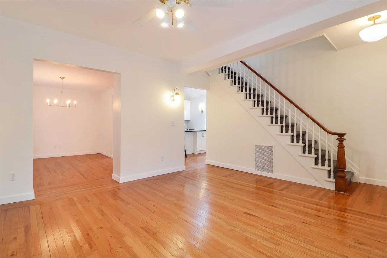 710 Miller Avenue - Photo 3 of 25