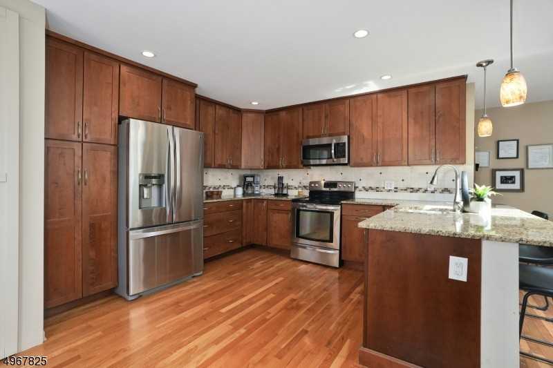 113 Forest Lake Dr N - Photo 3 of 14