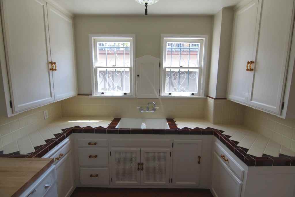 N. Alta Vista Blvd. & Fountain Ave. - Photo 2 of 25