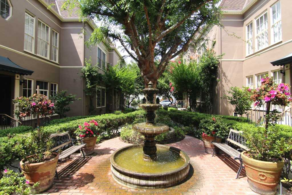 N. Alta Vista Blvd. & Fountain Ave. - Photo 5 of 25