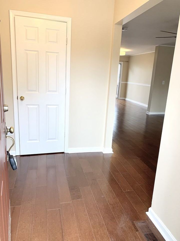 4 Putman Court - Photo 3 of 38