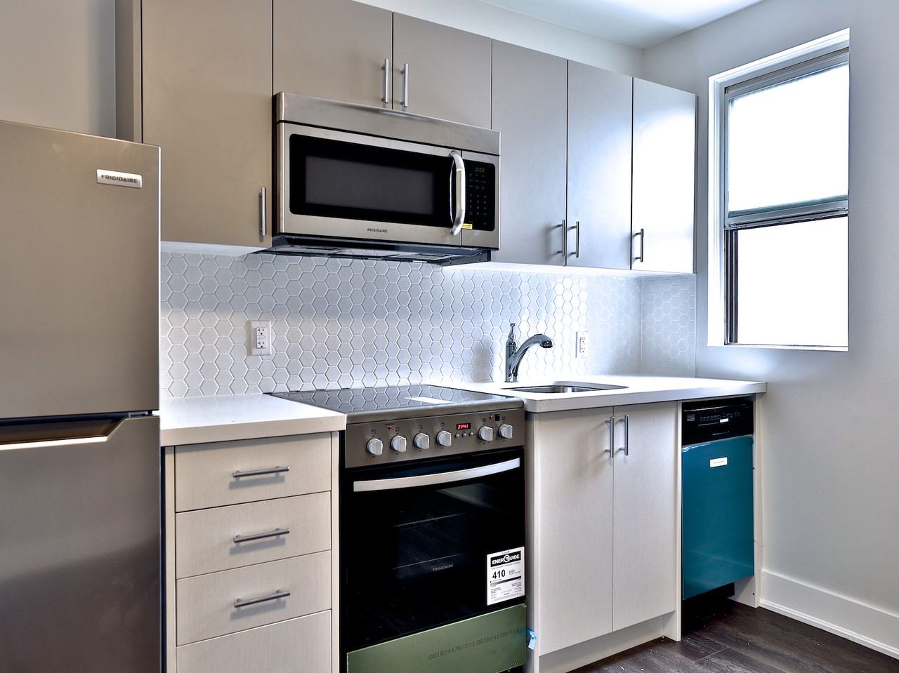 383 Sherbourne Street - Photo 2 of 7