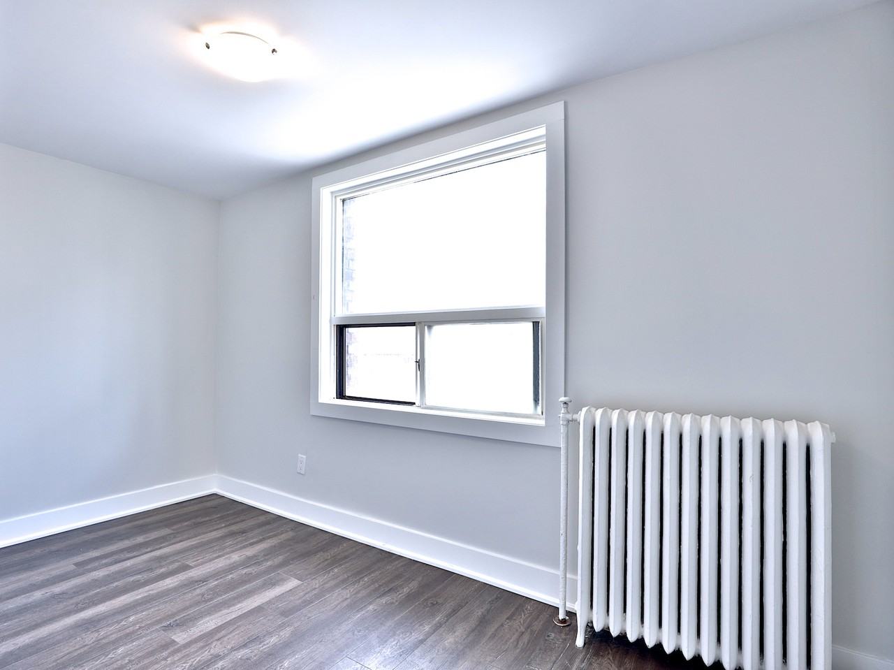 383 Sherbourne Street - Photo 3 of 7