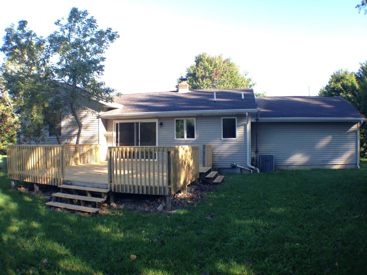 6594 84th St SE - Photo 2 of 20