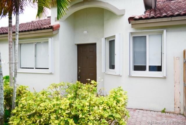 5083 NW 116th Ave - Photo 3 of 32