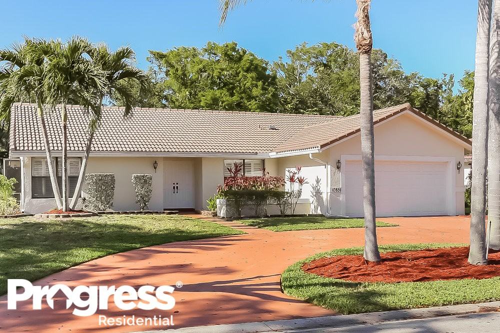 10851 Nw 10th Pl - Photo 2 of 15