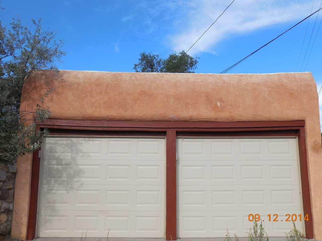 450 Maple St NE - Photo 2 of 23