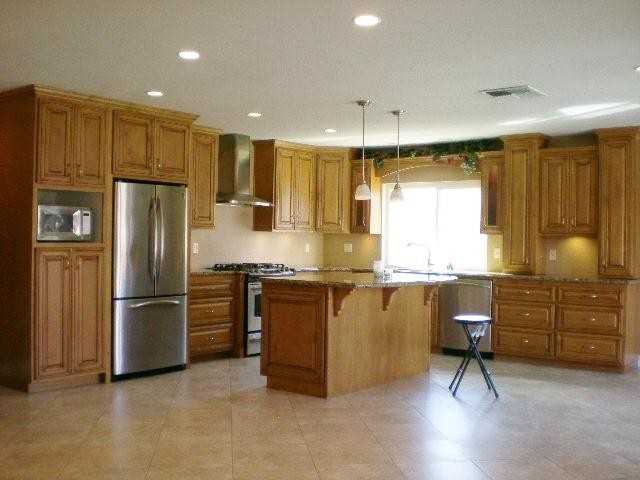 3211 Fleetwood Dr - Photo 2 of 4