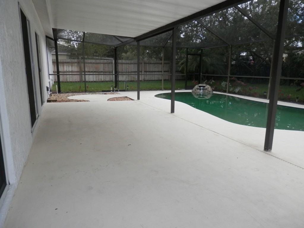 22851 Sterling Manor Loop - Photo 3 of 19