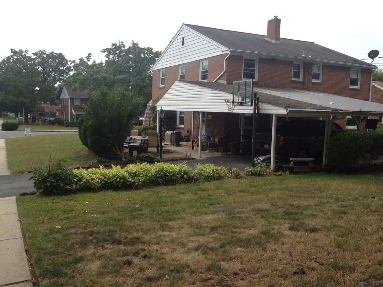 39 Spring Garden St - Photo 2 of 3