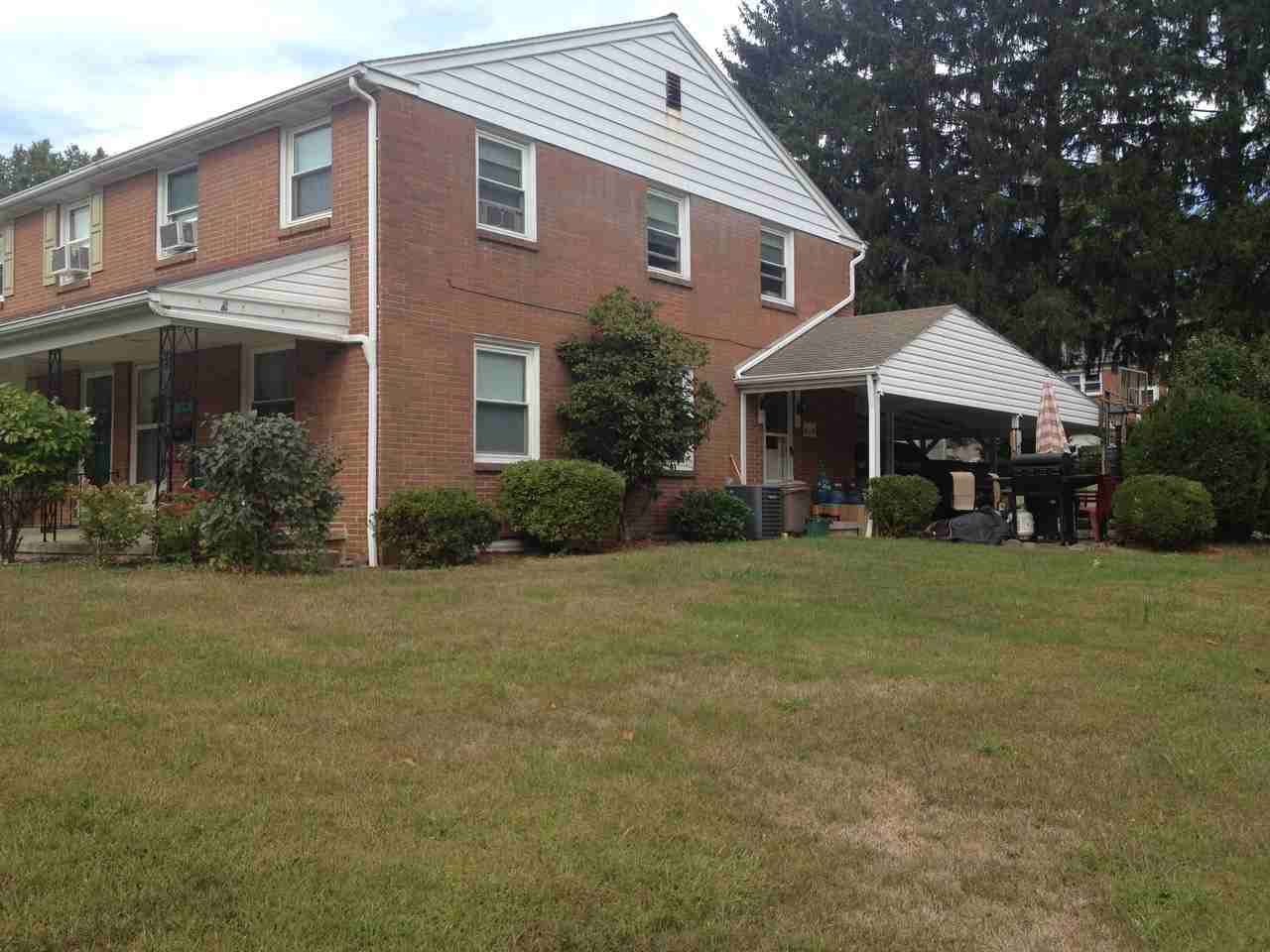 39 Spring Garden St - Photo 3 of 3