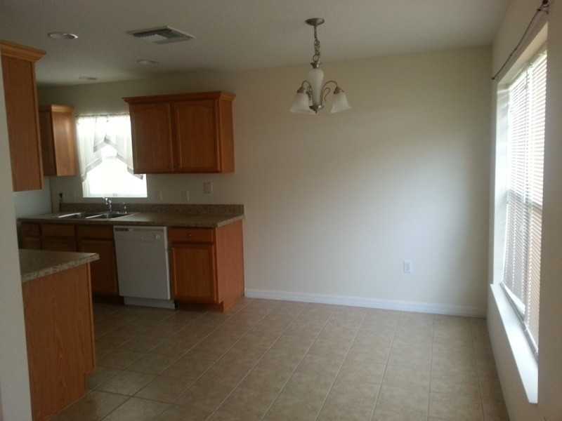 4321 Arlington Ridge Blvd - Photo 3 of 9