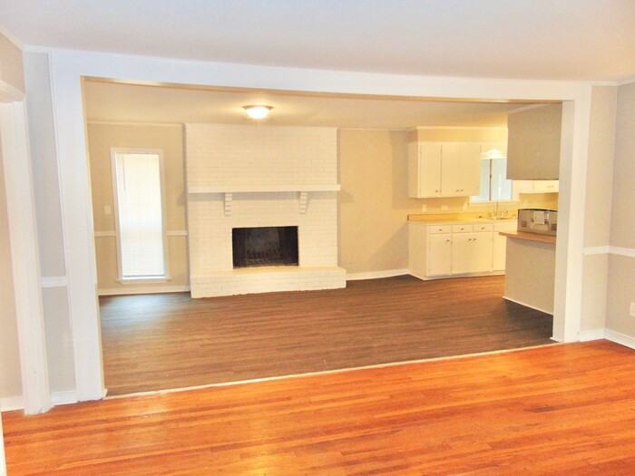 707 George Street - Photo 2 of 16