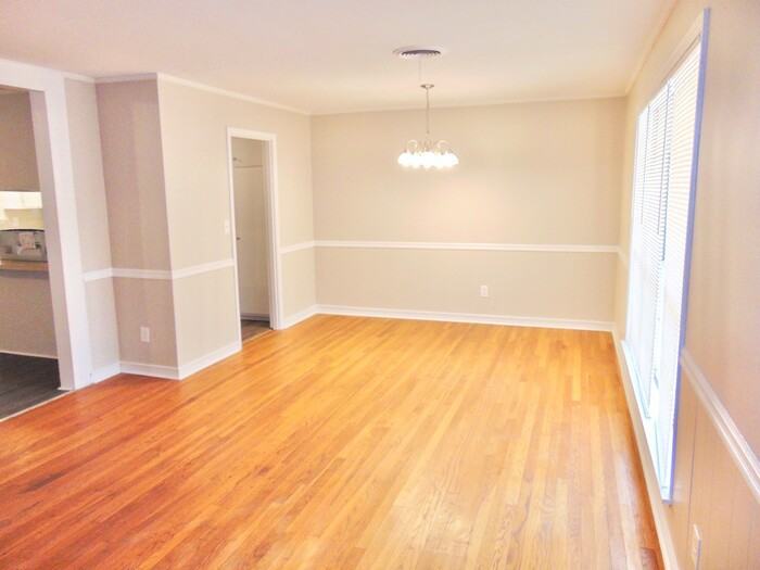 707 George Street - Photo 3 of 16