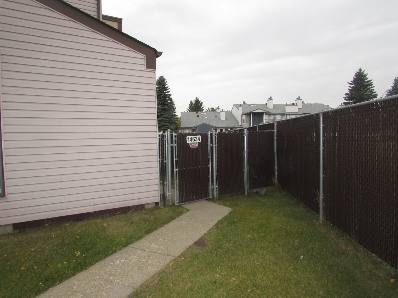 14634 25th St - Photo 2 of 35