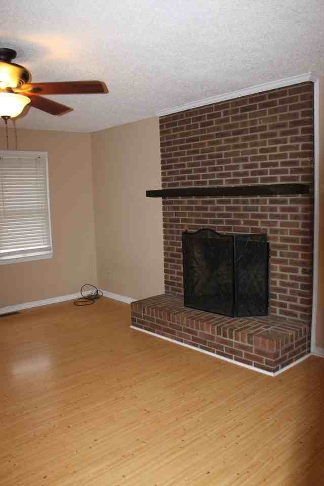 1307 Meadow Ave - Photo 3 of 10