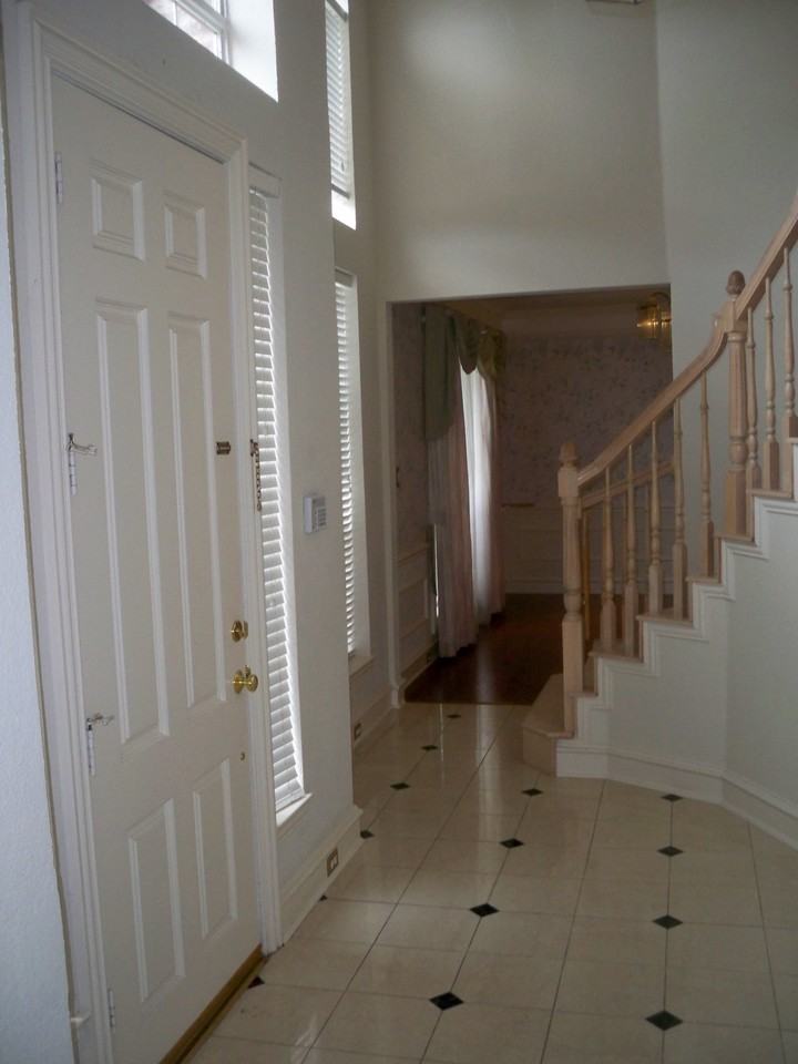 18012 Benchmark Dr - Photo 2 of 32