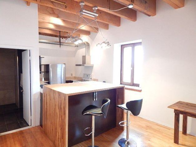 215 Boulevard Saint-Laurent #32 - Photo 3 of 17