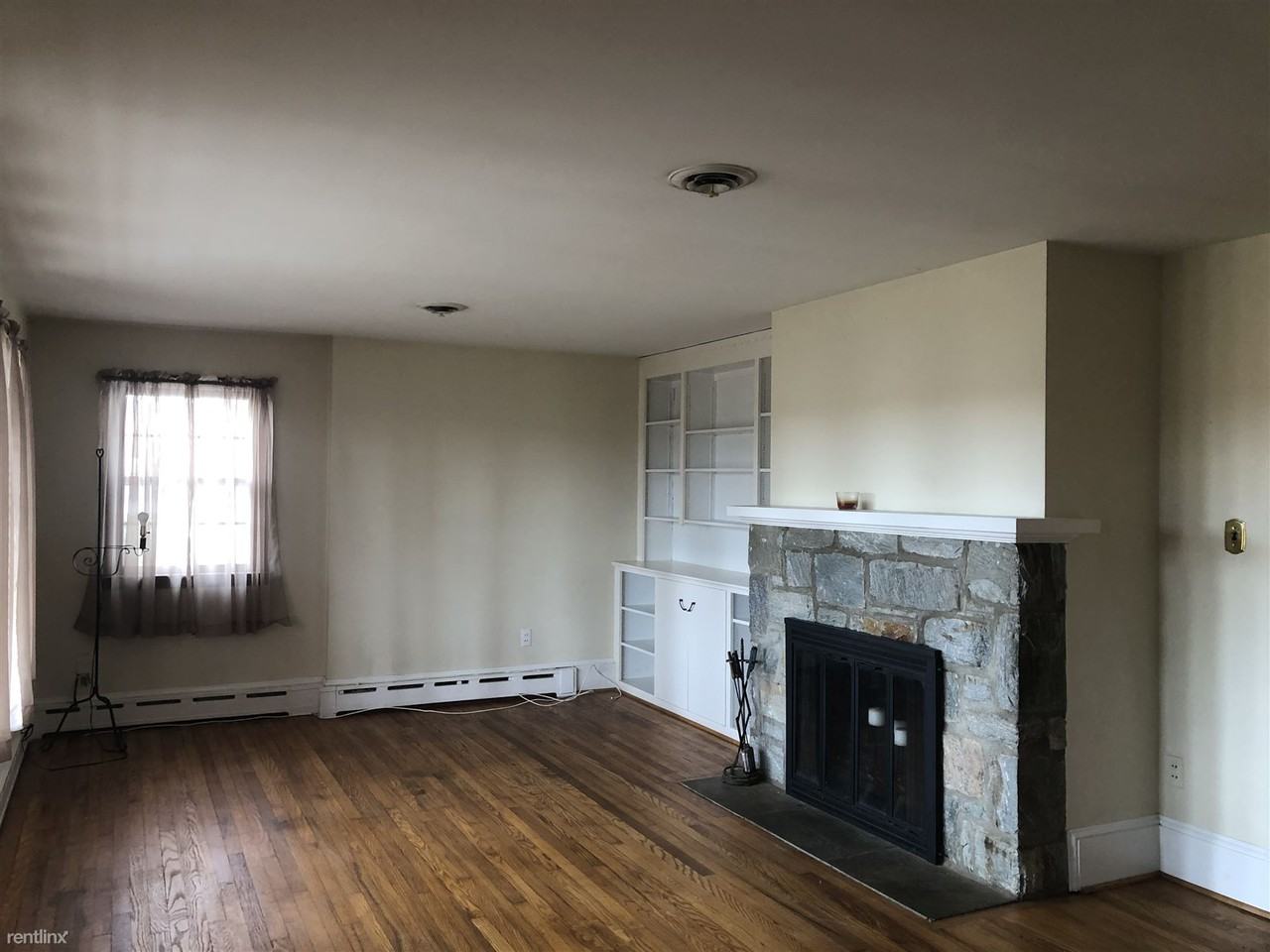 122 Valley View Dr - Photo 3 of 9