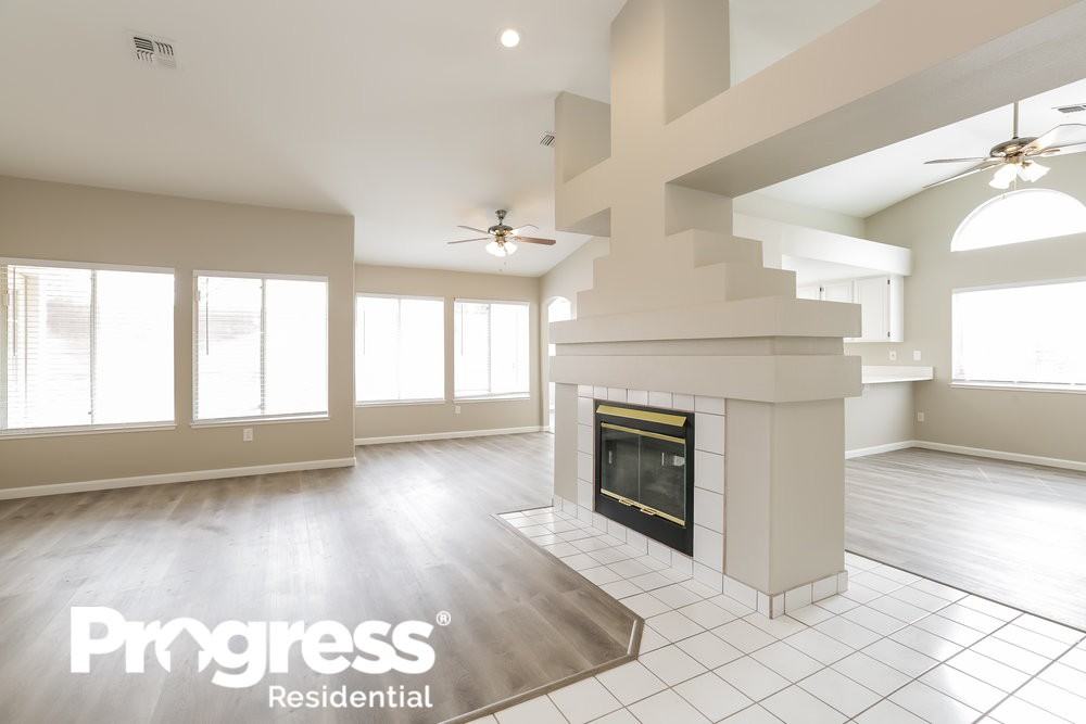 4564 Vincente Ln - Photo 3 of 16