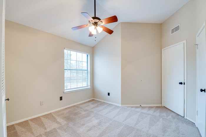 1403 Golden Gate Drive - Photo 3 of 12