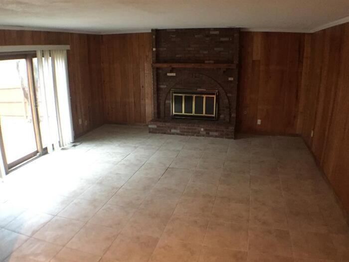 10403 Wedd Street - Photo 3 of 15