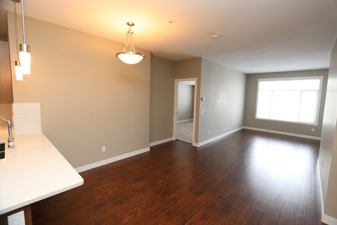 Beautiful 2 Bedroom Condo in Auburn Bay Apartments 315, 22 Auburn Bay