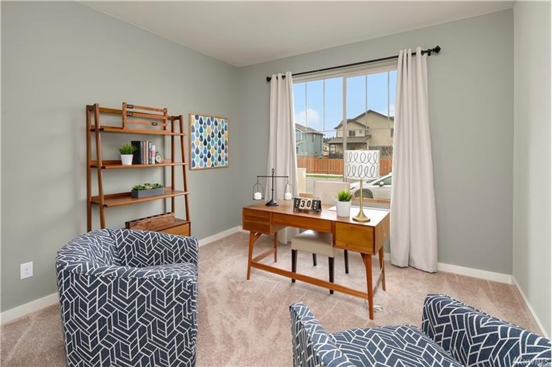 373 Partlon St - Photo 3 of 17