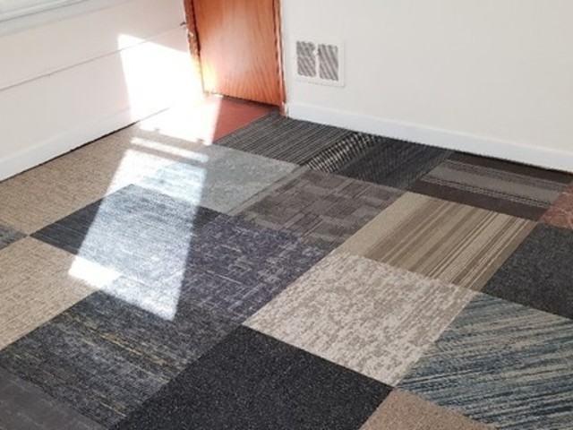 115 Parkside - Photo 3 of 6