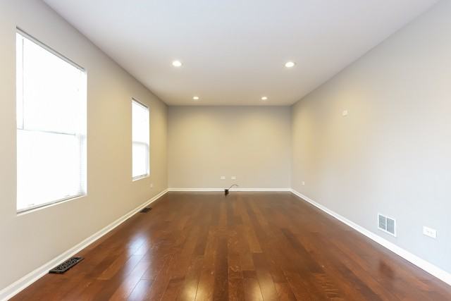 5206 Sunmeadow - Photo 3 of 15