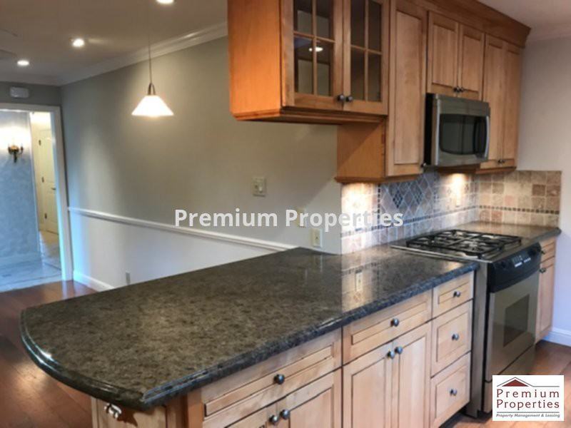 350 Pickering Place - Photo 3 of 23