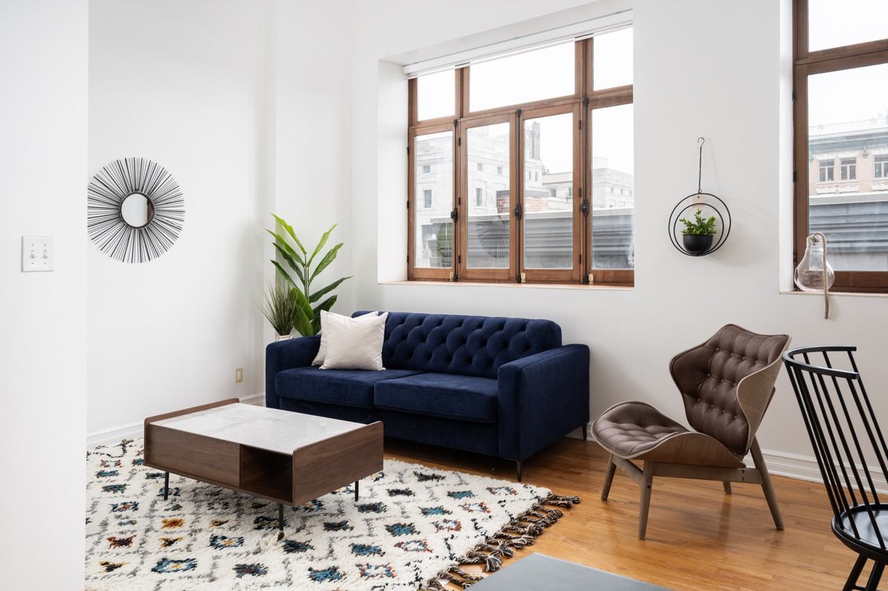 401 Boulevard Saint-Laurent #501 - Photo 3 of 11