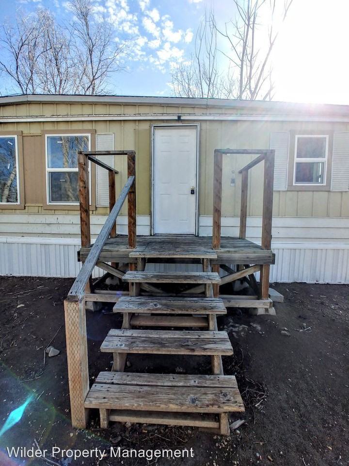 Pioneer Park Ln - Photo 3 of 11